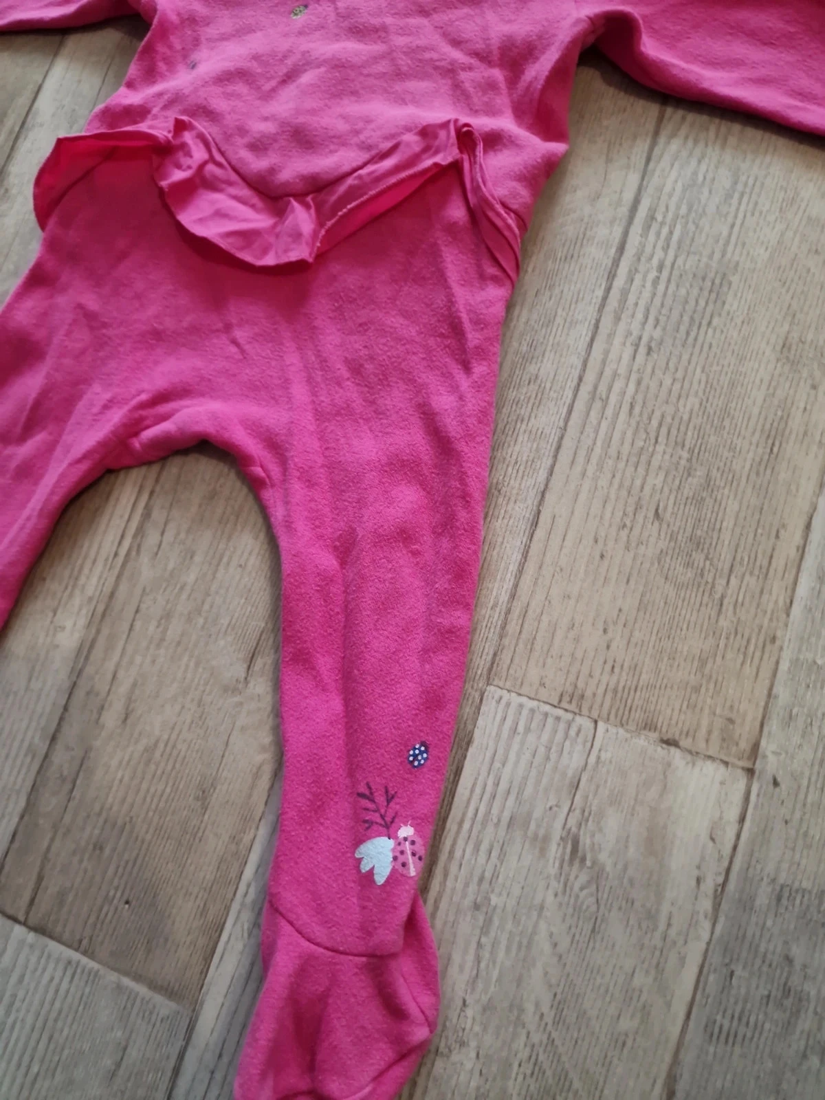 Ladybug pyjama with small ruffles – photo 2